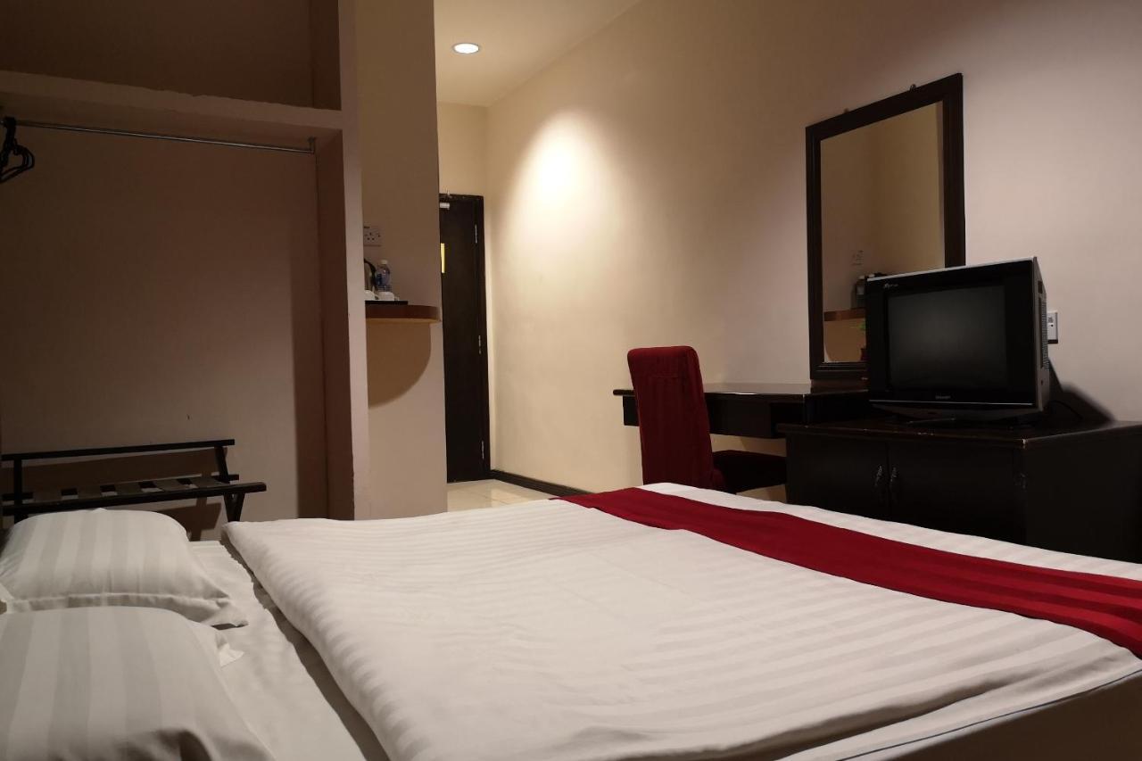 OYO 89908 Hotel Kensington Sandakan Exterior foto