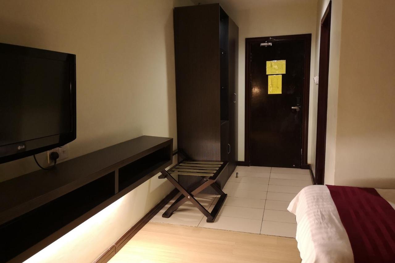 OYO 89908 Hotel Kensington Sandakan Exterior foto